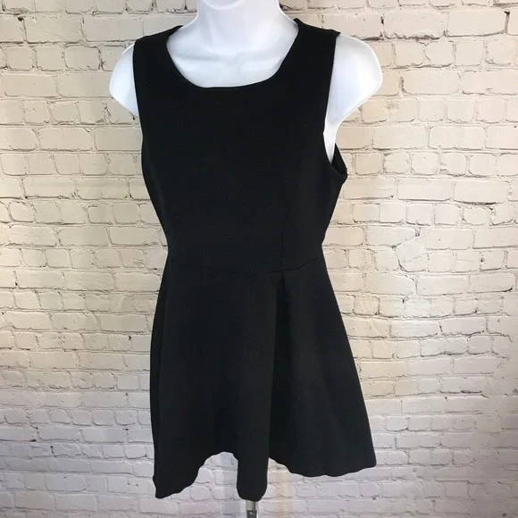 monteau los angeles black dress Monteau Los Angeles Women's Sleeveless Black